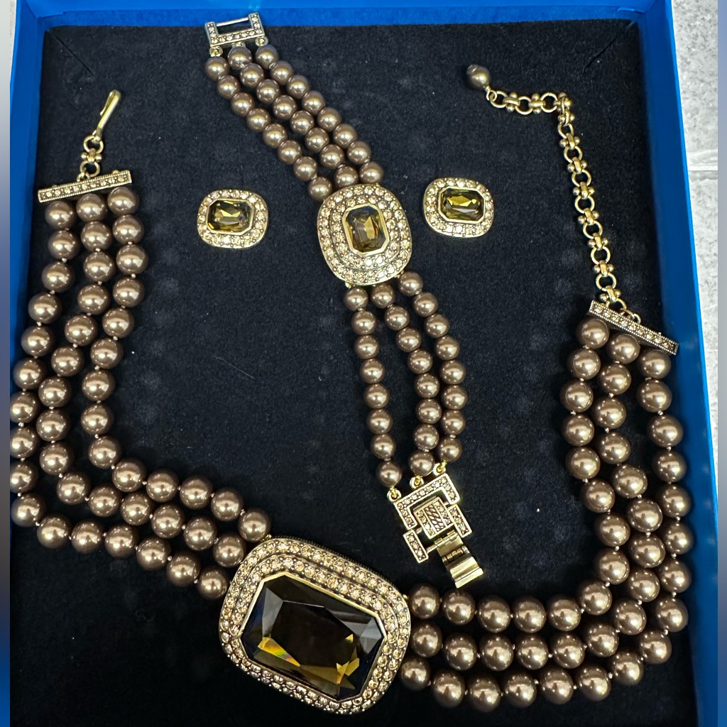 Heidi Daus Jewelry Set - Necklace Bracelet Earrings 232$